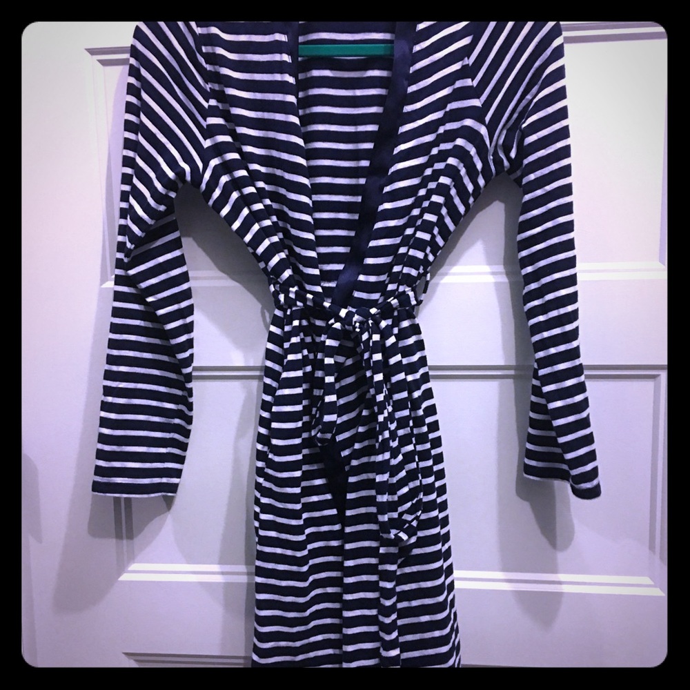 Maternity robe